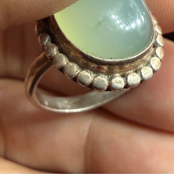 Vintage Sterling Silver Navajo Green Flourite Cabochon Oval Ring Sz 8 $229 - Picture 4 of 8